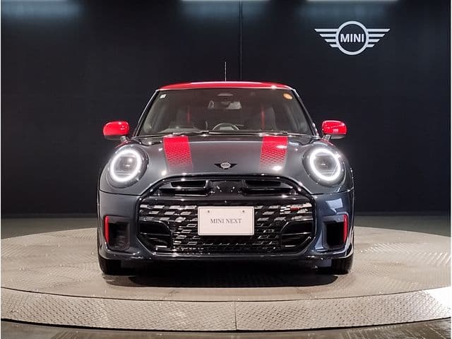 Car thumbnail 2