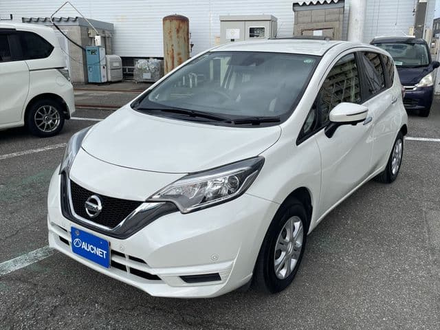 NISSAN
