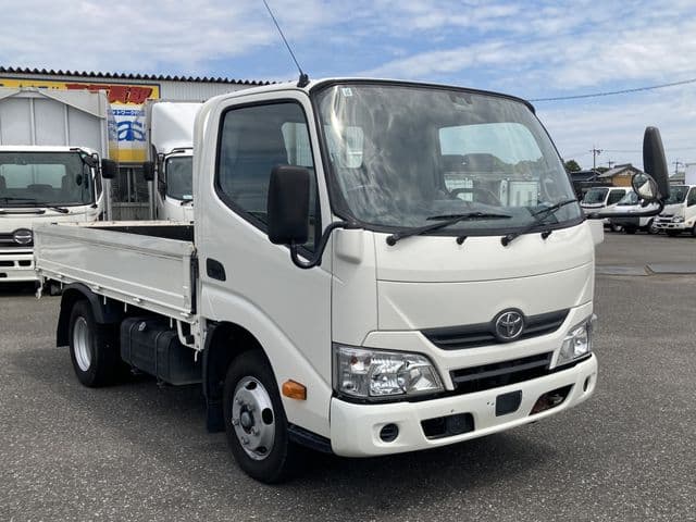 TOYOTA DYNA