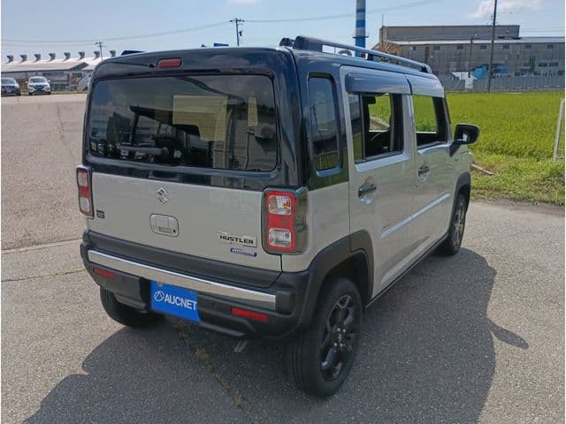 Car thumbnail 3