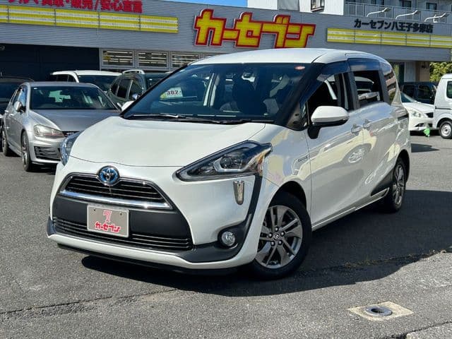 TOYOTA SIENTA HYBRID