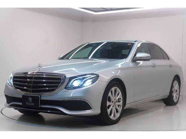 MERCEDES BENZ MERCEDES BENZ E class sedan