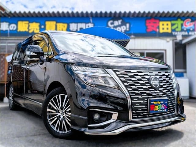NISSAN ELGRAND