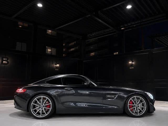 Car thumbnail 4