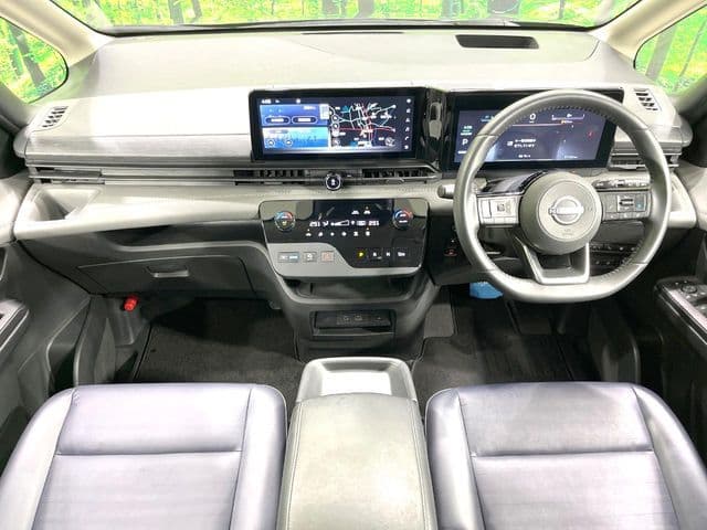 NISSAN