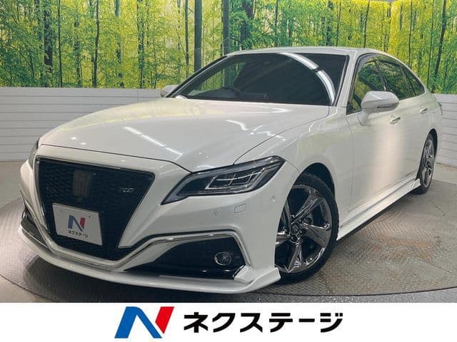 TOYOTA CROWN sedan hybrid