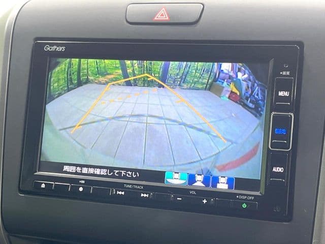 Car thumbnail 4