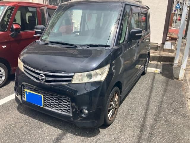 NISSAN