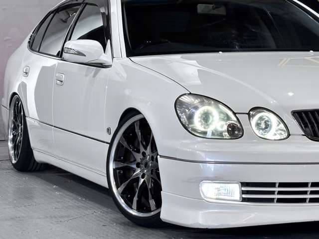 Car thumbnail 3