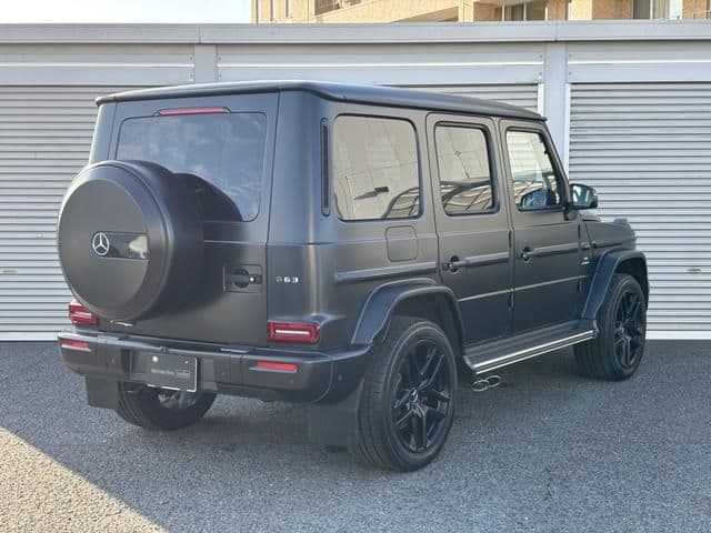 Car thumbnail 3