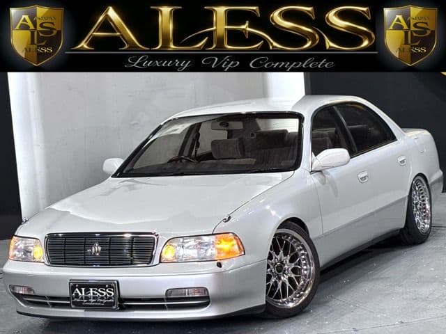TOYOTA CROWN MAJESTA