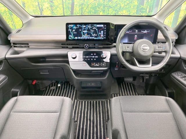 NISSAN