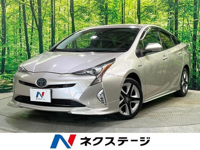 TOYOTA PRIUS 4WD