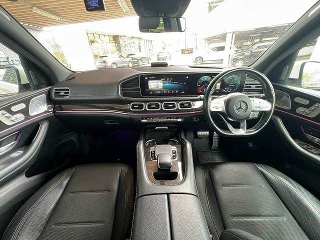 MERCEDES BENZ