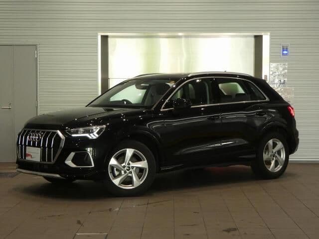 AUDI AUDI Q3