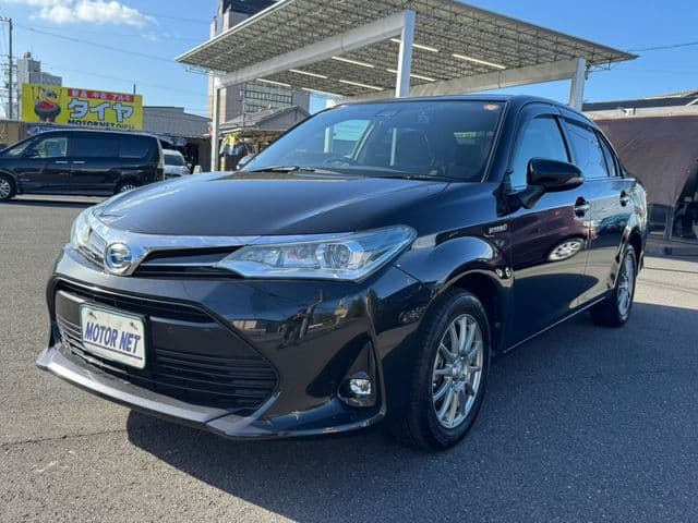 TOYOTA COROLLA AXIO HYBRID