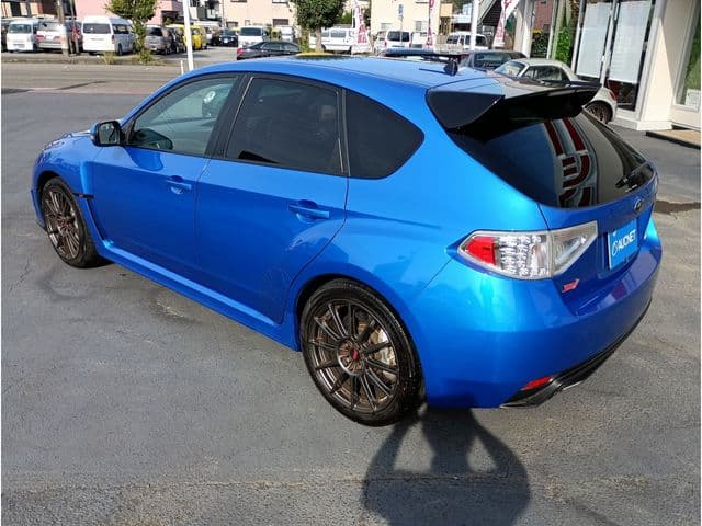 Car thumbnail 3