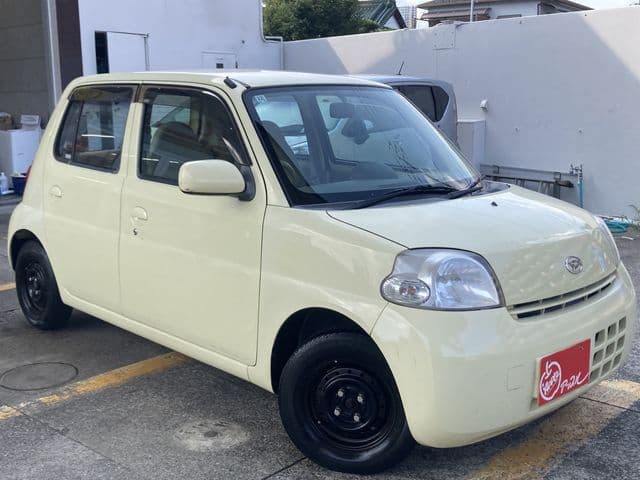 DAIHATSU ESSE