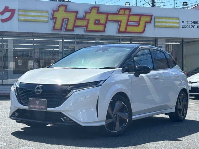 NISSAN AURA