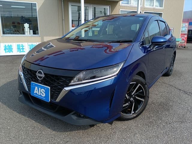 NISSAN