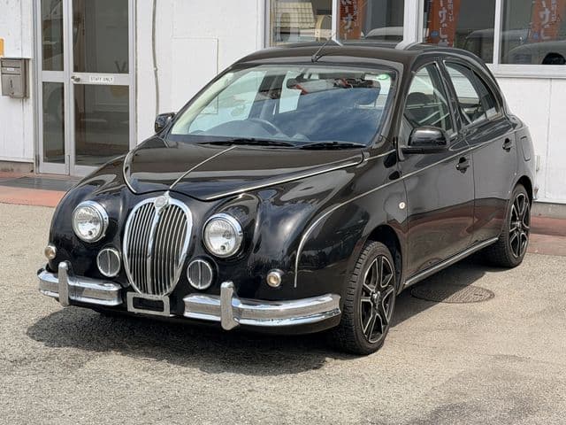 MITSUOKA