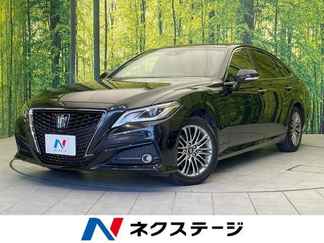 TOYOTA CROWN sedan hybrid