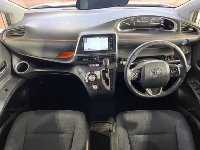 Car thumbnail 3