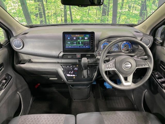 NISSAN