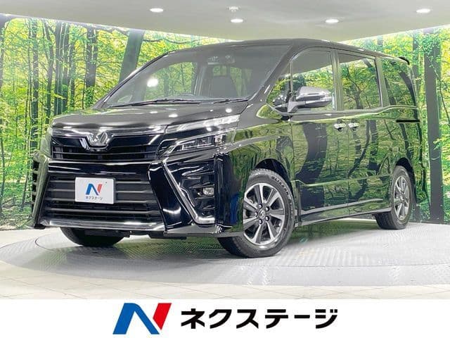 TOYOTA VOXY 4WD