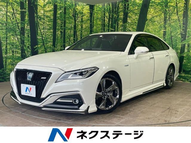 TOYOTA CROWN sedan hybrid