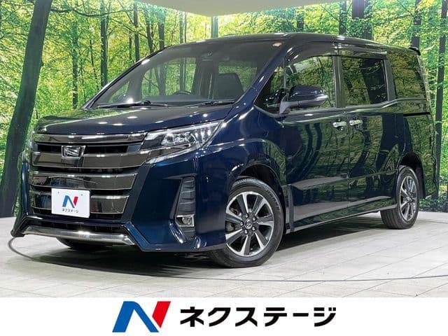 TOYOTA NOAH 4WD