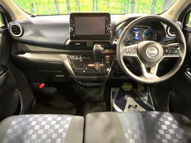NISSAN