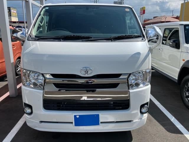 TOYOTA REGIUSACE van 4WD