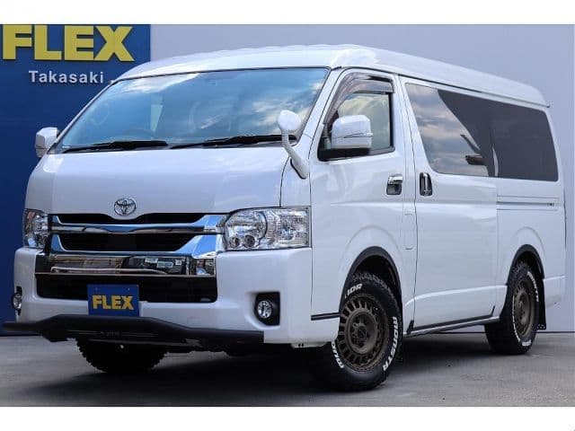 TOYOTA HIACE wagon 4WD