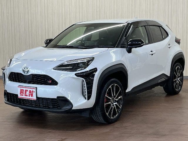 TOYOTA YARIS CROSS HYBRID