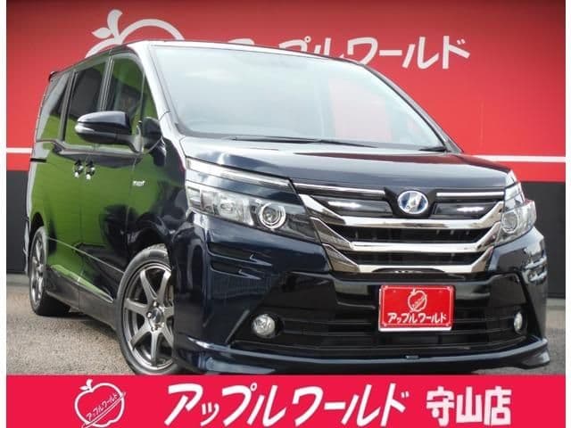 TOYOTA VOXY HYBRID