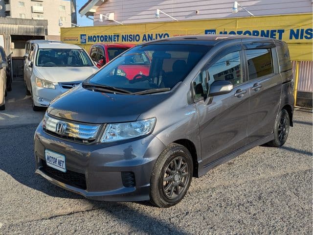 HONDA FREED Spike HYBRID
