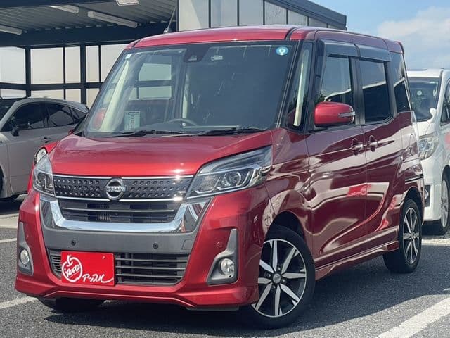 NISSAN