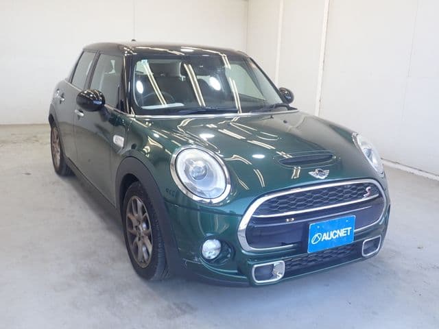 Car thumbnail 4