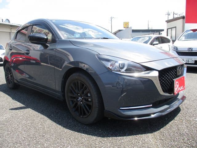 Car thumbnail 4