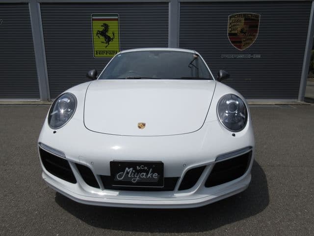 Car thumbnail 4