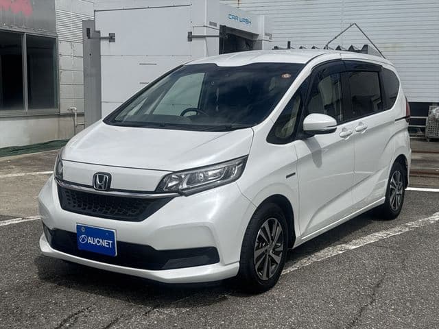 HONDA FREED plus HYBRID