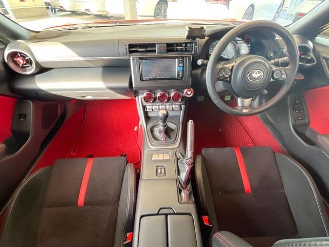 Car thumbnail 2
