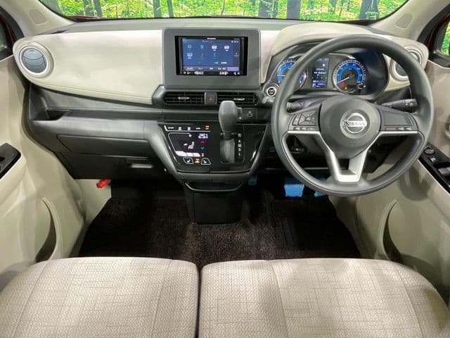 NISSAN