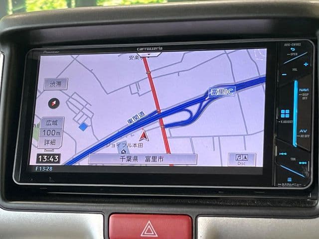 Car thumbnail 3