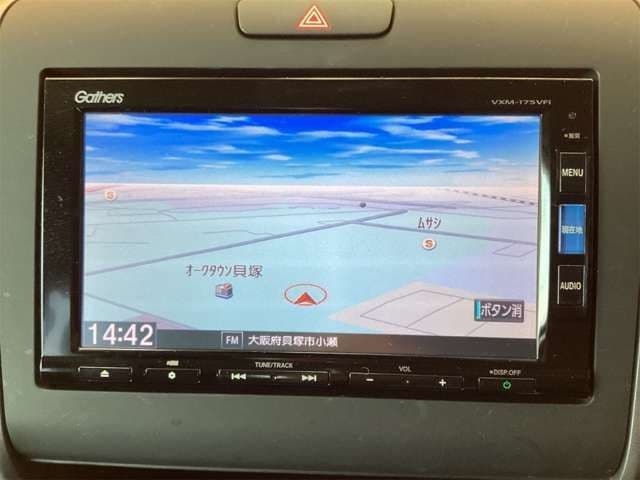 Car thumbnail 3
