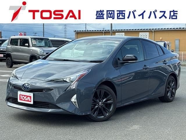 TOYOTA PRIUS 4WD