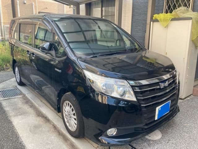 TOYOTA NOAH HYBRID