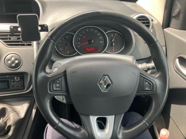 Car thumbnail 13