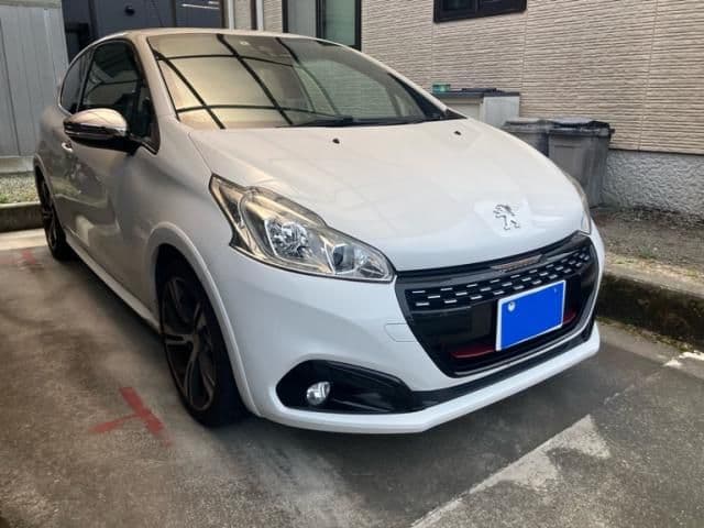 PEUGEOT PEUGEOT 208